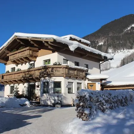 Haus Burgi Apartment Maishofen